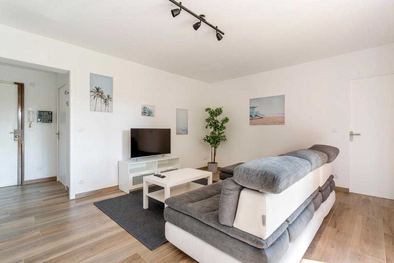 Suite Granges en rez-de-jardin pour 4 voyageurs Lyon Extérieur photo