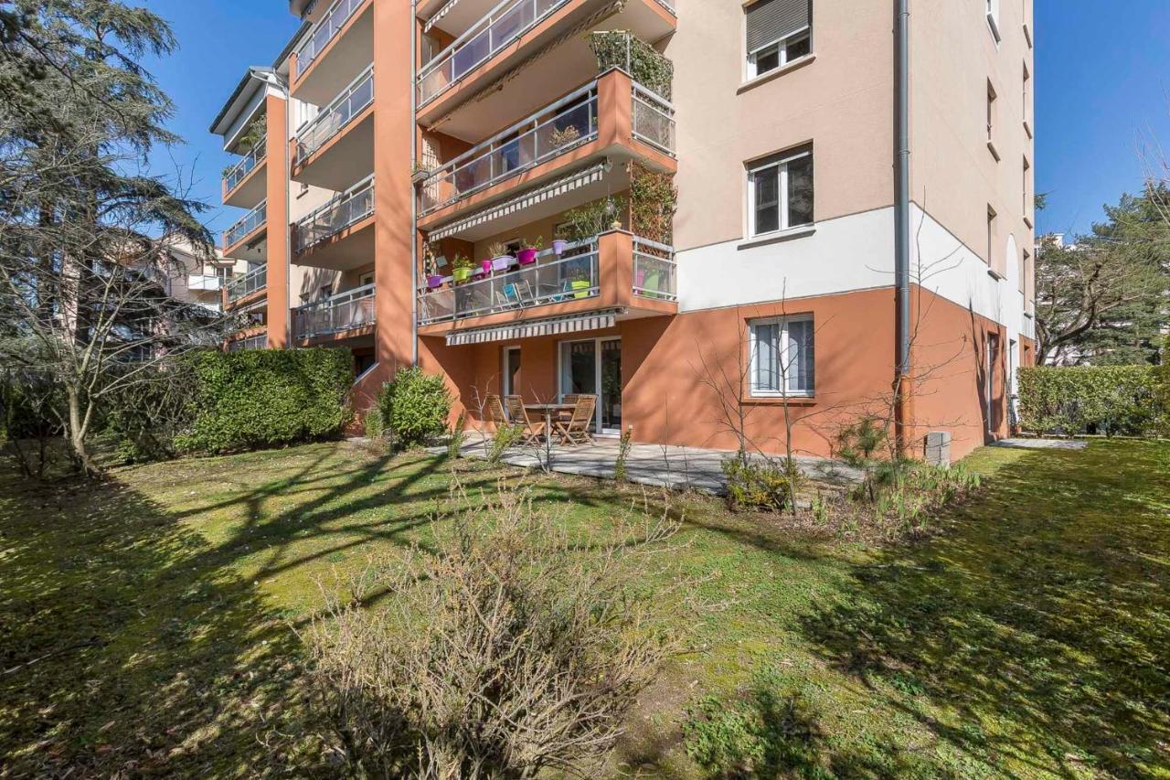 Suite Granges en rez-de-jardin pour 4 voyageurs Lyon Extérieur photo