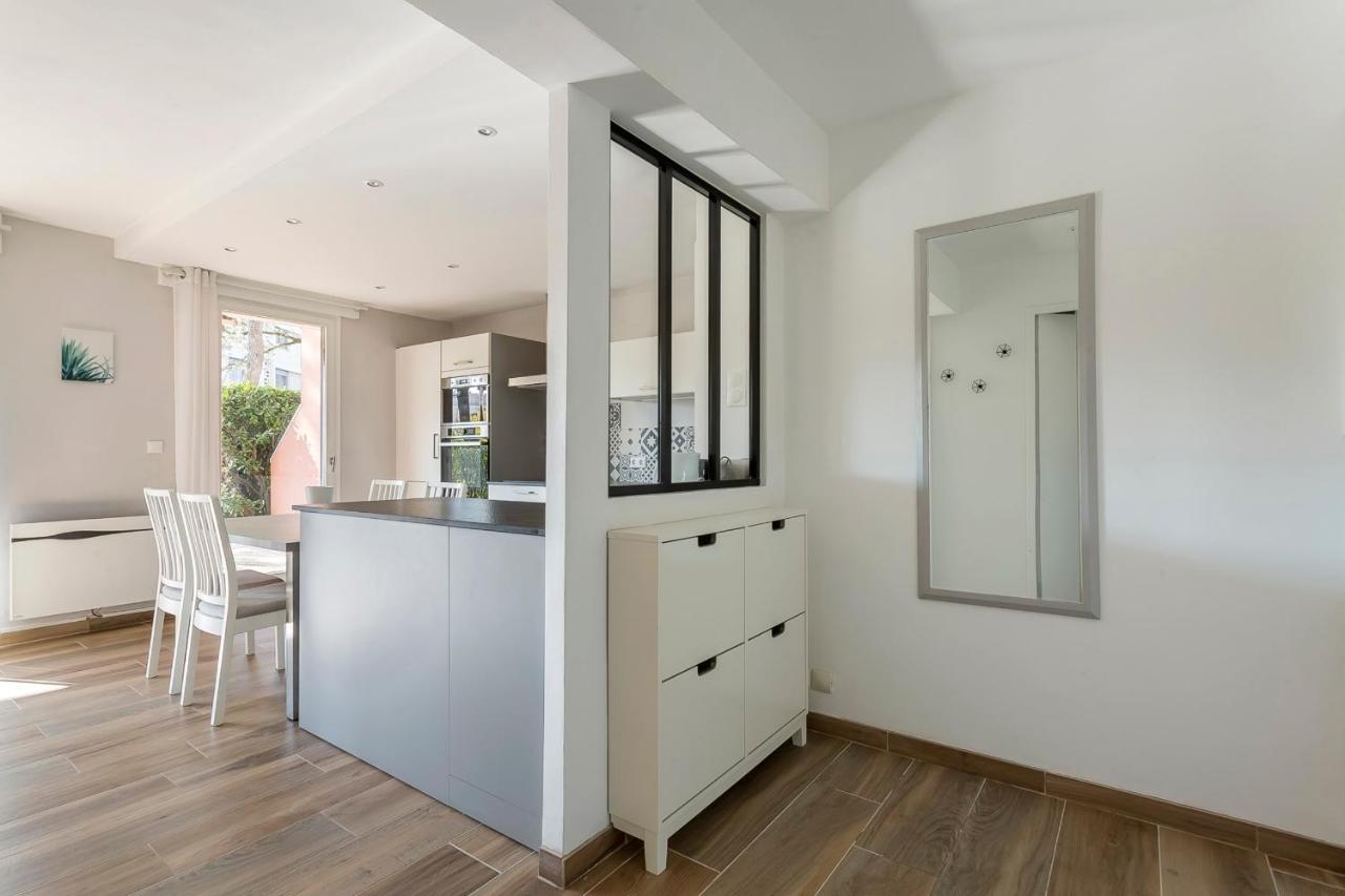 Suite Granges en rez-de-jardin pour 4 voyageurs Lyon Extérieur photo