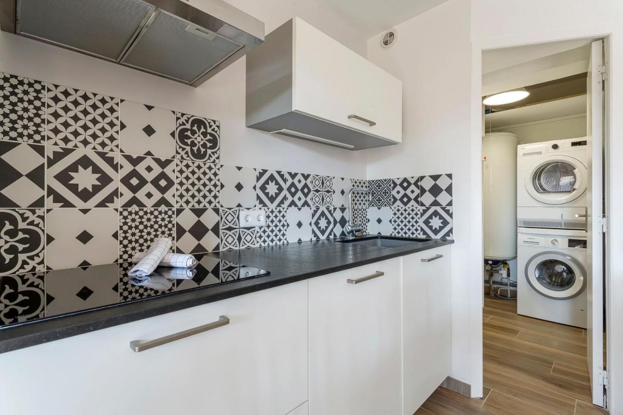 Suite Granges en rez-de-jardin pour 4 voyageurs Lyon Extérieur photo