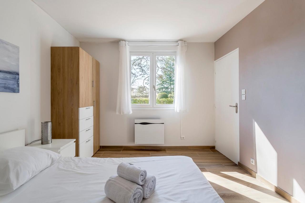 Suite Granges en rez-de-jardin pour 4 voyageurs Lyon Extérieur photo